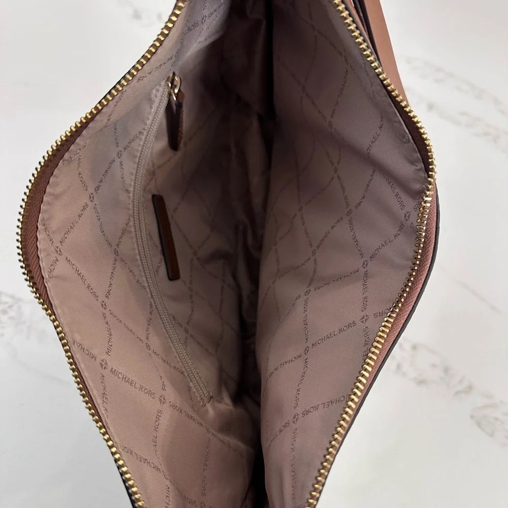 Michael Kors Tan and Cream Shoulder Bag - Picture 3 of 3